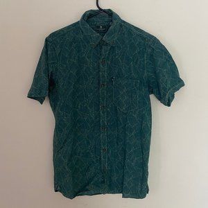 G.h. bass co. mens shirt